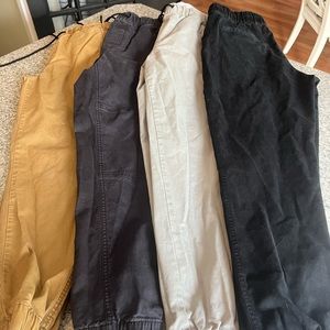 4 pair Old Navy joggers Men’s size small